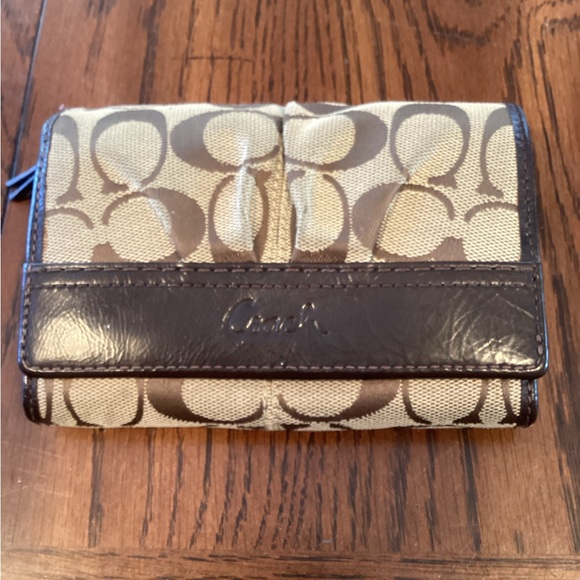 Coach Wallet - Picture 2 of 10